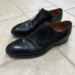 Santoni Black Leather Cap-Toe Oxford Dress Shoes